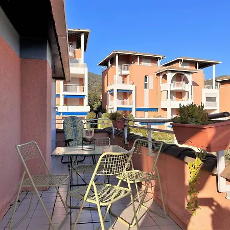 Le Lavandou, 3 Pieces, 6 Personnes - Fr-1-251-440 Apartment